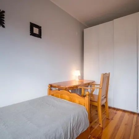 Apartment Pokoje Gdynia Orlowo - Kurpiowska 4 *